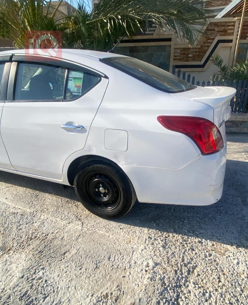 نيسان صني